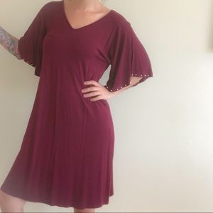 Apt 9 Burgundy with short wide sleeves 🍷 👌🏼